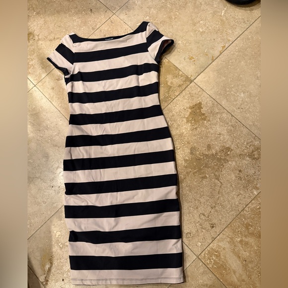 Bebe Chic Black  and Cream Dress - Picture 1 of 3